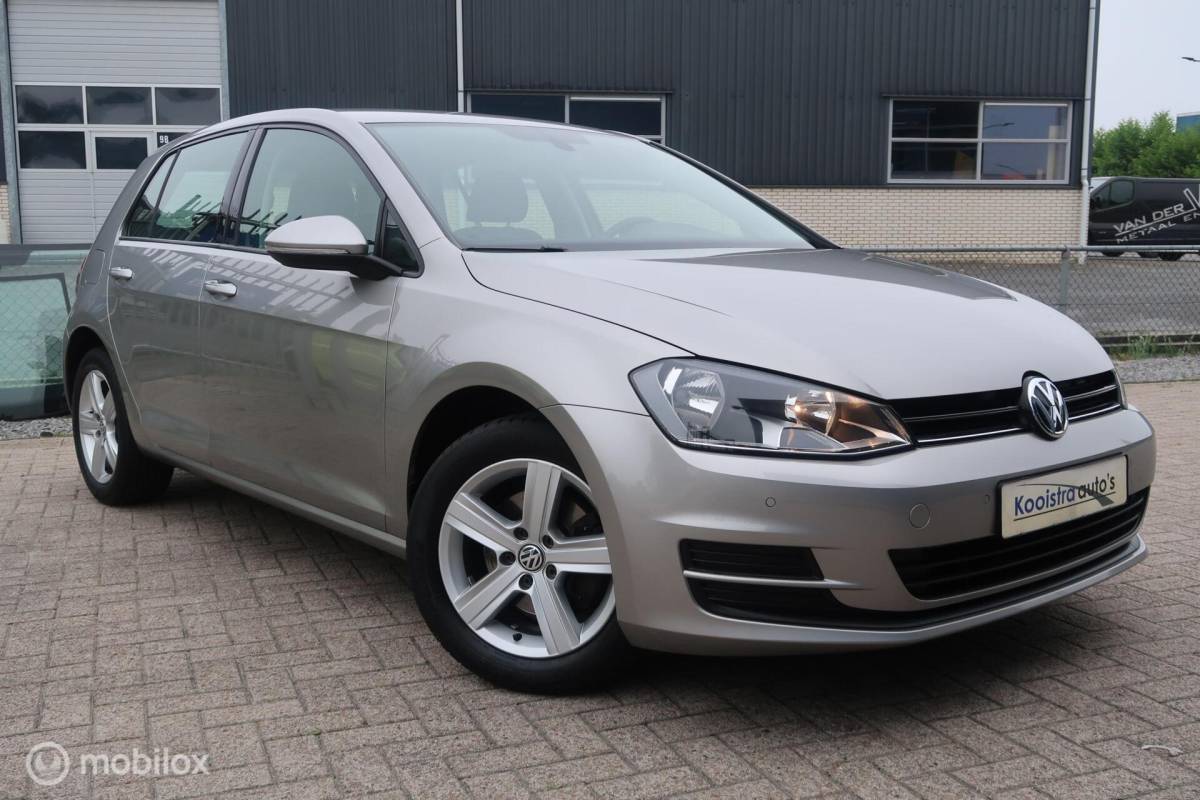 Volkswagen Golf Volkswagen Golf 1.2 TSI Comfortline BlueMotion