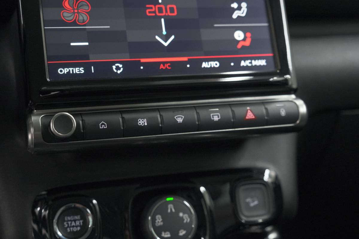 Citroën C3 Aircross Citroen C3 Aircross PureTech 130 EAT6 Shine | Camera | Navigatie | Parkeersensoren | Apple Carplay