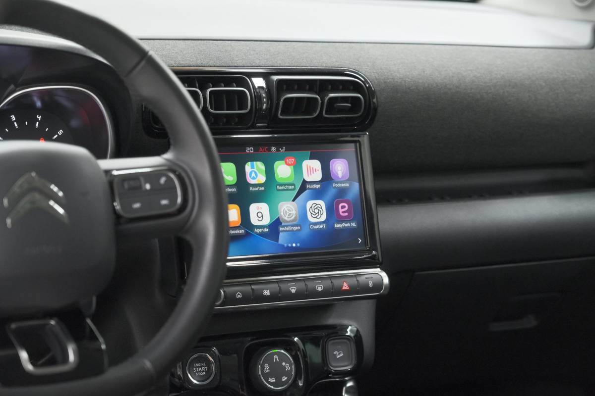 Citroën C3 Aircross Citroen C3 Aircross PureTech 130 EAT6 Shine | Camera | Navigatie | Parkeersensoren | Apple Carplay