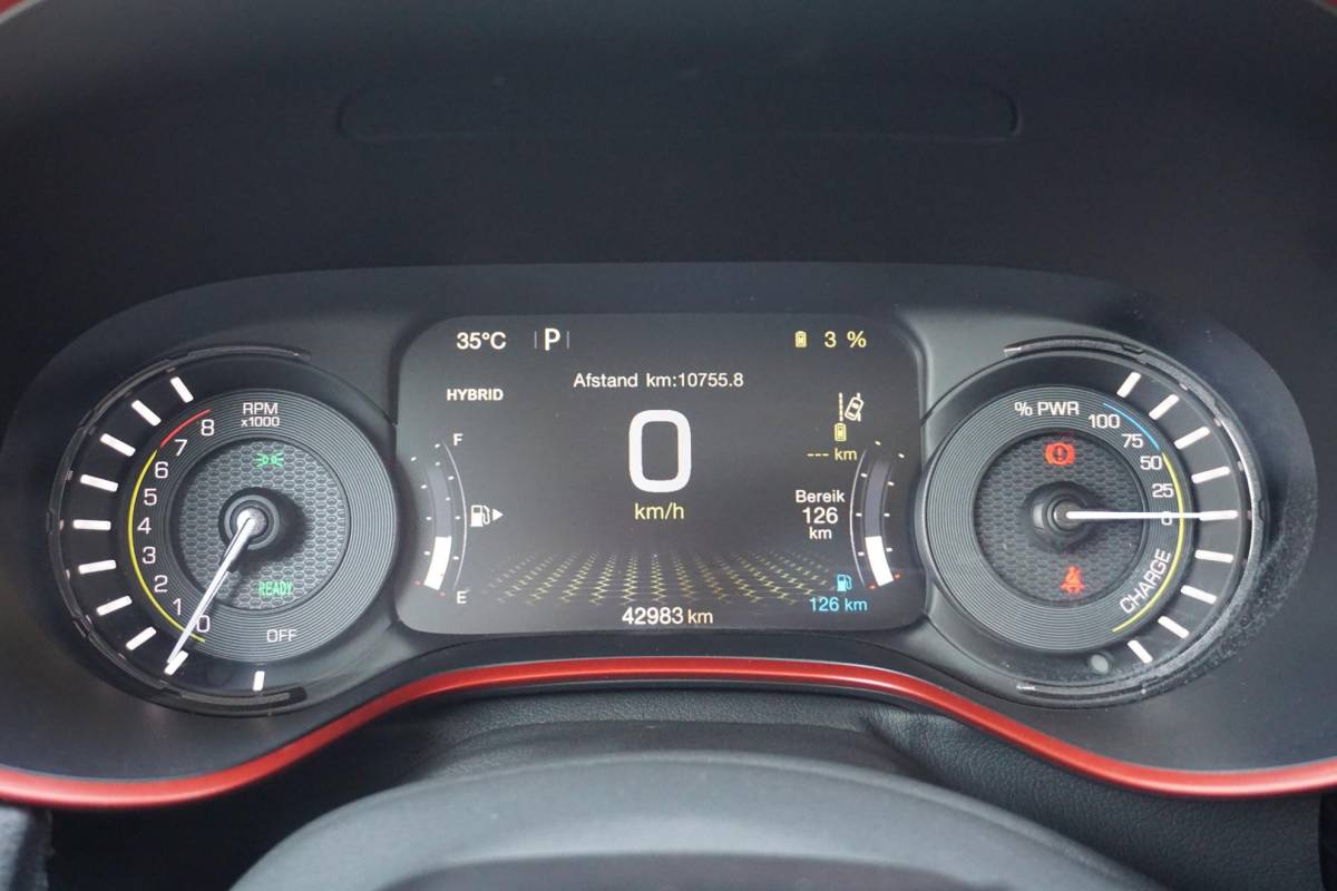 Jeep Compass Jeep Compass 4xe 240 Plug-in Hybrid Electric Trailhawk | PANO | LED