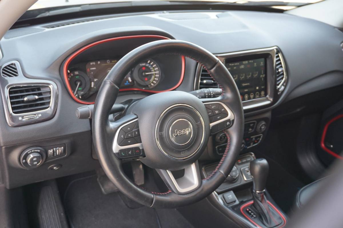 Jeep Compass Jeep Compass 4xe 240 Plug-in Hybrid Electric Trailhawk | PANO | LED