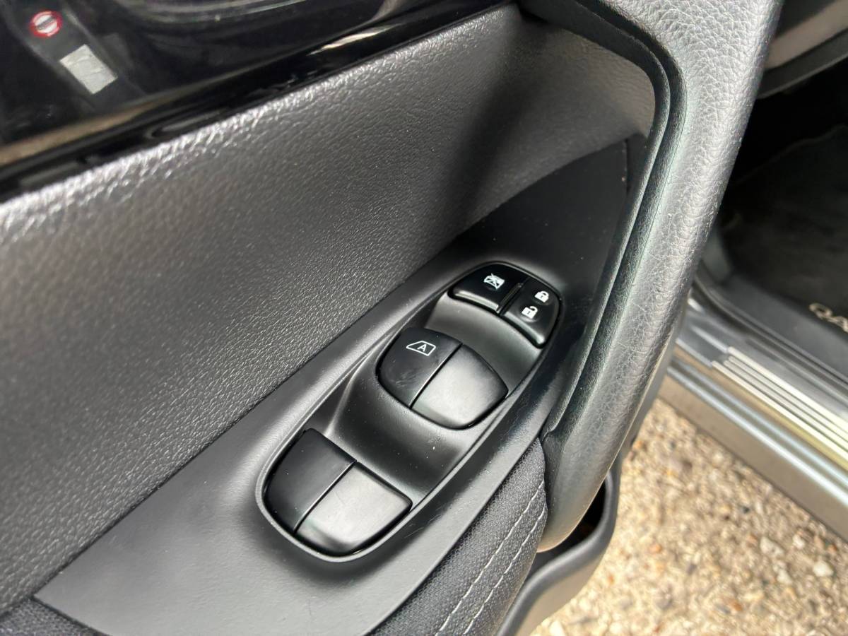 Nissan QASHQAI Nissan Qashqai 1.2 Acenta | Automaat + Cruise + Clima nu € 9.975,-!!!