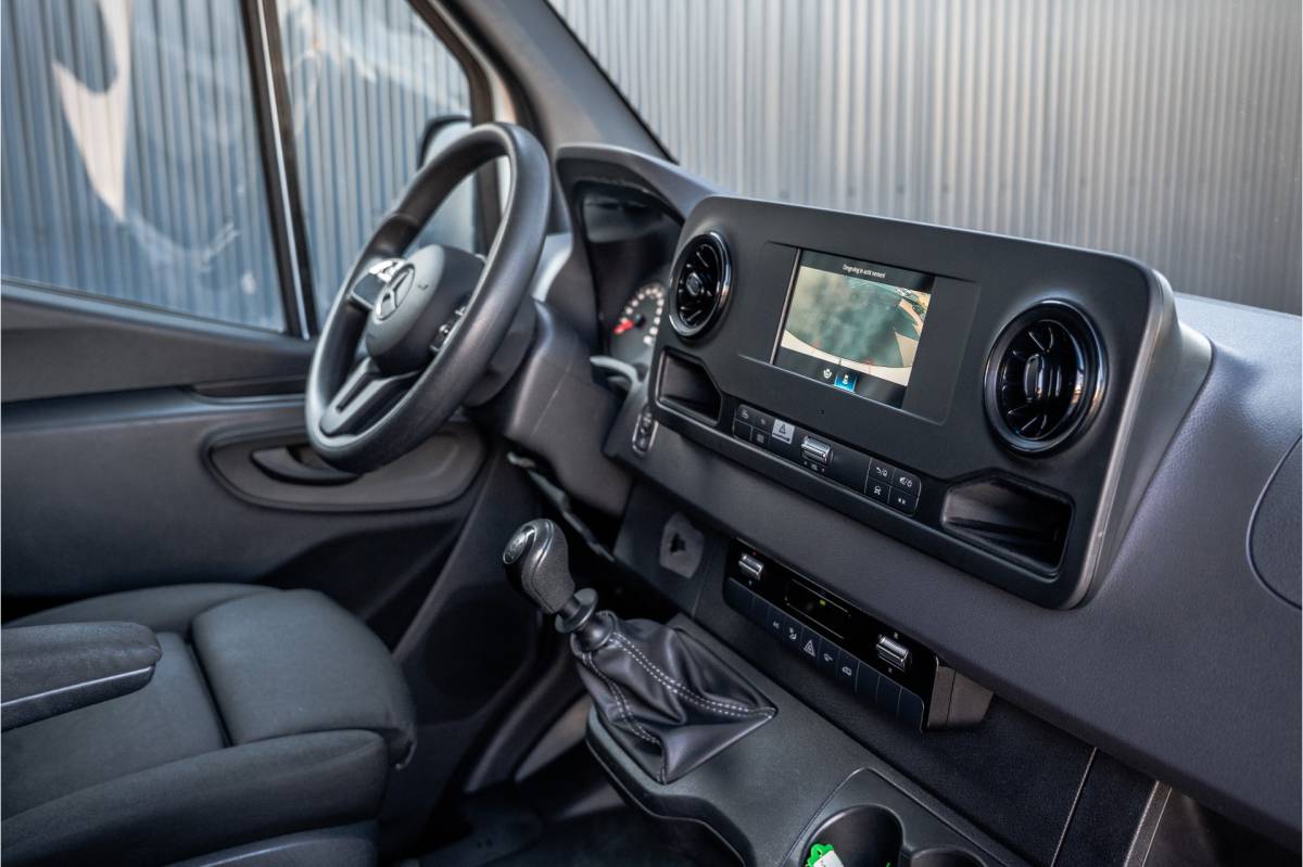 Mercedes-Benz Sprinter Mercedes-Benz Sprinter 311 CDI RWD L2H2 | Volledig Ingericht | Mbux | Camera | Climatronic