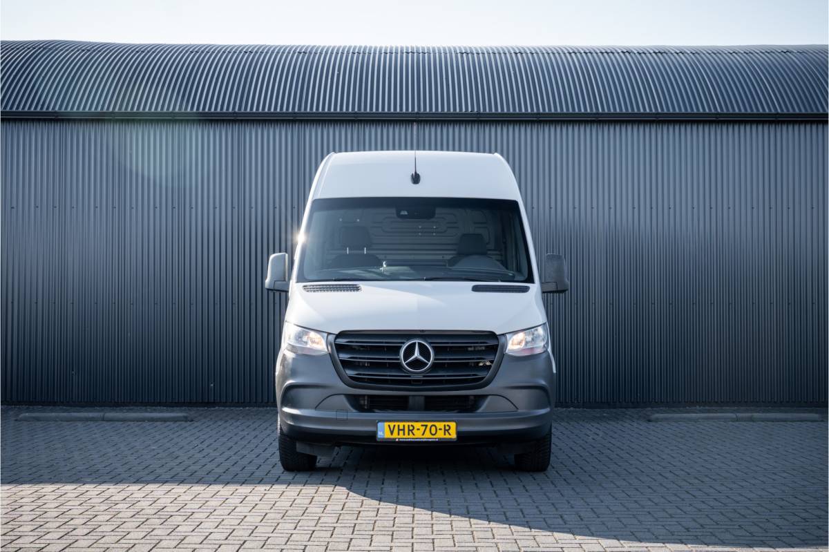 Mercedes-Benz Sprinter Mercedes-Benz Sprinter 311 CDI RWD L2H2 | Volledig Ingericht | Mbux | Camera | Climatronic