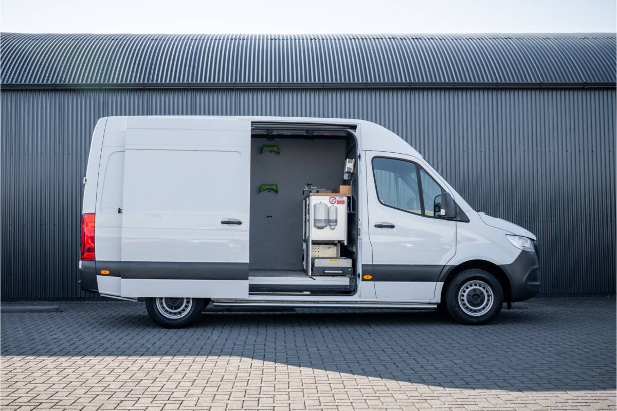 Mercedes-Benz Sprinter Mercedes-Benz Sprinter 311 CDI RWD L2H2 | Volledig Ingericht | Mbux | Camera | Climatronic