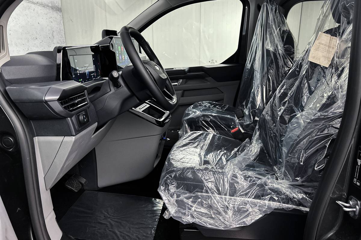 Ford  Ford E-Custom 340 L2 Sport | Dubbel cabine | 2x schuifdeur | adaptieve cruise control