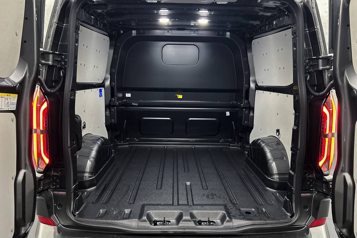 Ford  Ford E-Custom 340 L2 Sport | Dubbel cabine | 2x schuifdeur | adaptieve cruise control