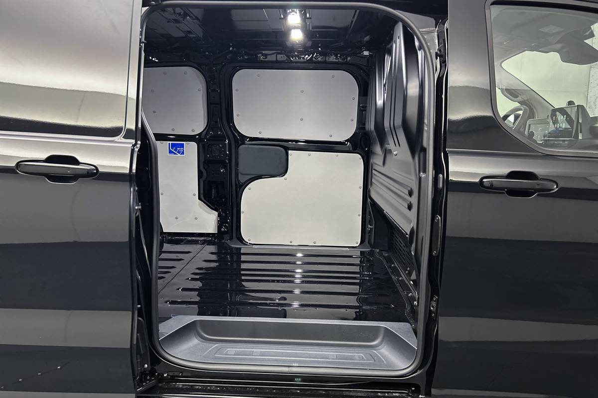 Ford  Ford E-Custom 340 L2 Limited | 2x schuifdeur | 3-zitplaatsen | Stoelverwarming