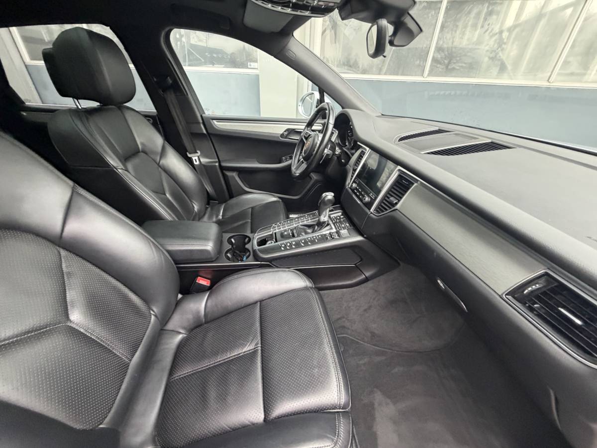 Porsche Macan Porsche Macan 3.0 S | Luchtvering | Pano | Memory | PDLS |  06-2017 125.313 KM