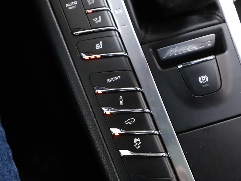 Porsche Macan Porsche Macan 3.0 S | Luchtvering | Pano | Memory | PDLS |  06-2017 125.313 KM