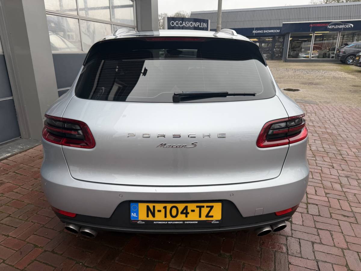 Porsche Macan Porsche Macan 3.0 S | Luchtvering | Pano | Memory | PDLS |  06-2017 125.313 KM
