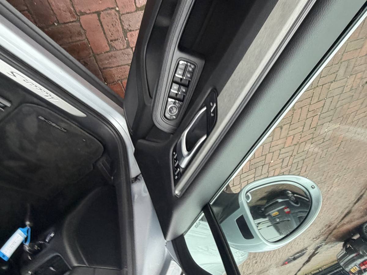 Porsche Macan Porsche Macan 3.0 S | Luchtvering | Pano | Memory | PDLS |  06-2017 125.313 KM