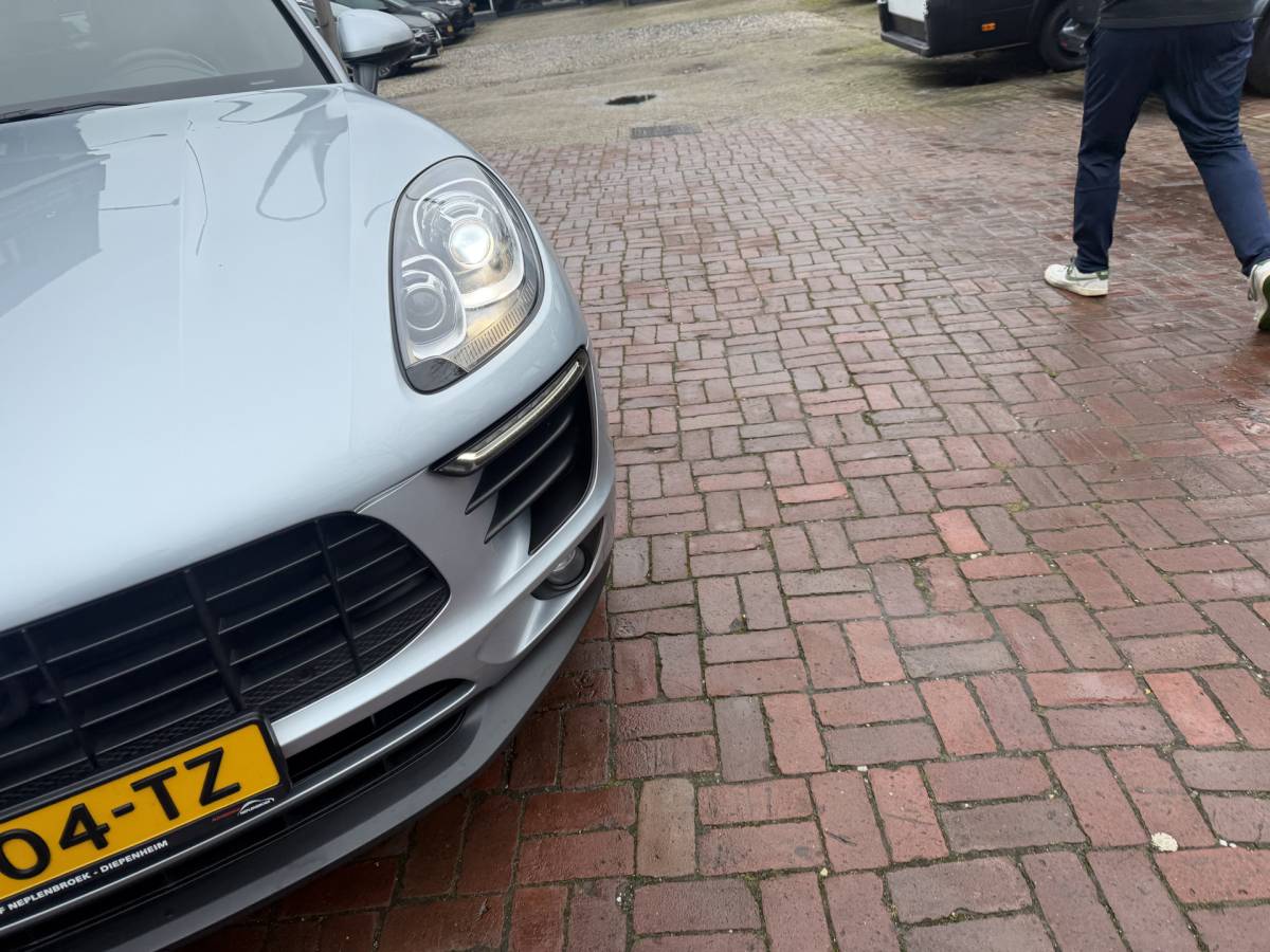 Porsche Macan Porsche Macan 3.0 S | Luchtvering | Pano | Memory | PDLS |  06-2017 125.313 KM