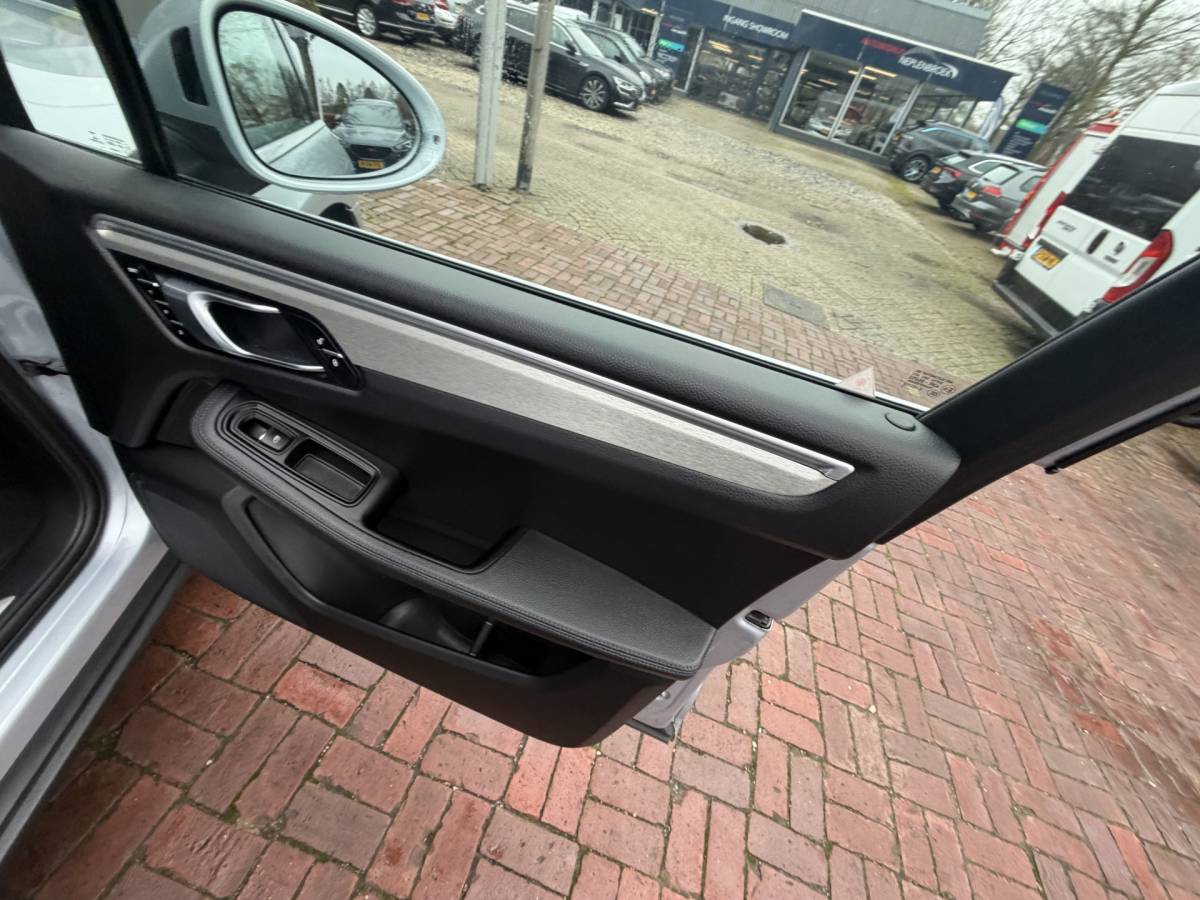 Porsche Macan Porsche Macan 3.0 S | Luchtvering | Pano | Memory | PDLS |  06-2017 125.313 KM
