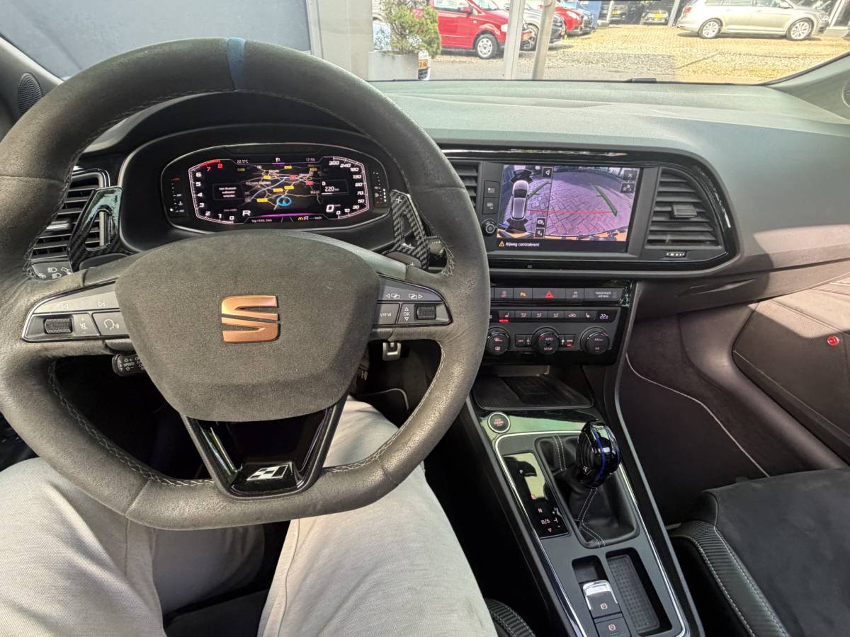 SEAT Leon SEAT Leon 2.0 TSI CUPRA Ultimate Edition 290PK KANON SCHUIFDAK,20INCH,CAMERA,NAVI,CRUISE,VIRTUAL