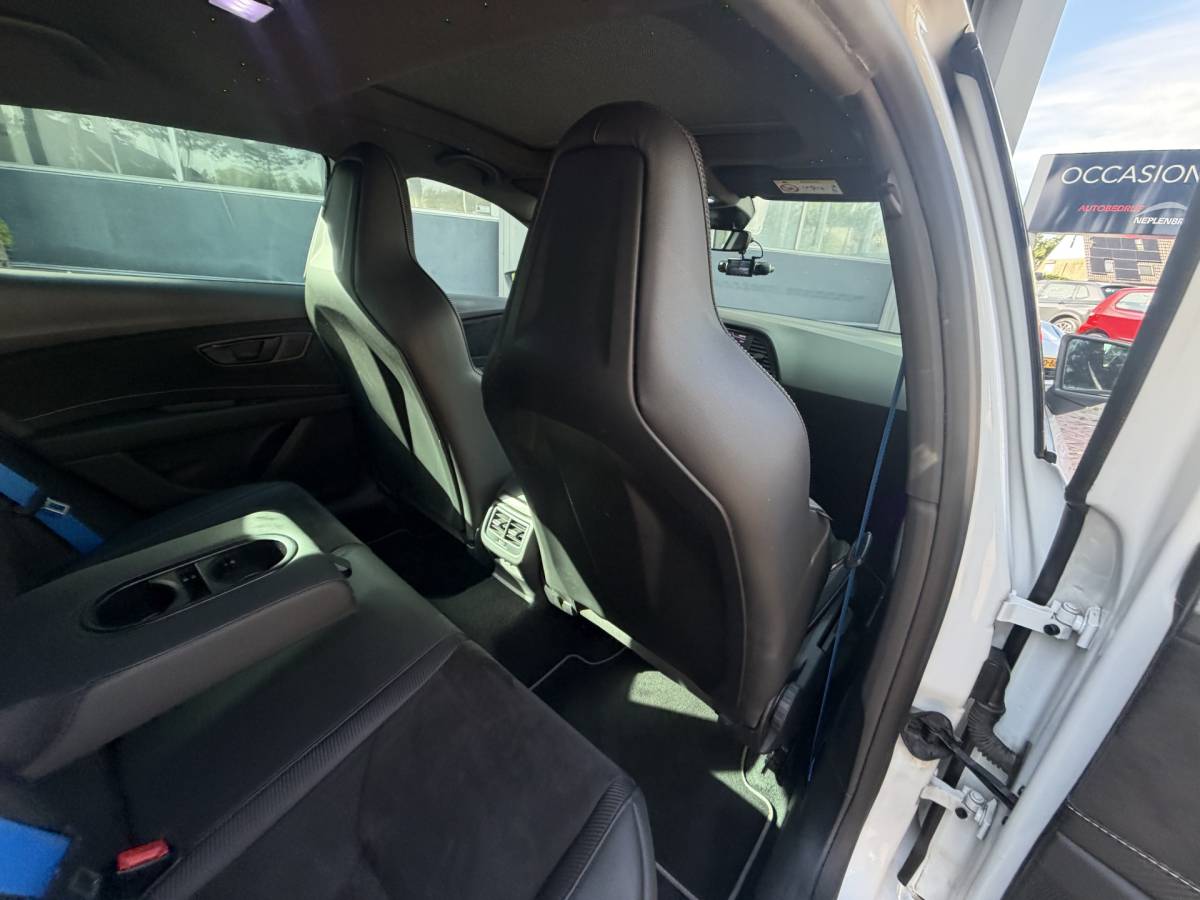 SEAT Leon SEAT Leon 2.0 TSI CUPRA Ultimate Edition 290PK KANON SCHUIFDAK,20INCH,CAMERA,NAVI,CRUISE,VIRTUAL