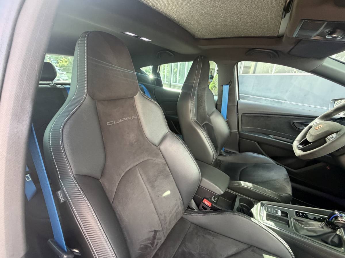 SEAT Leon SEAT Leon 2.0 TSI CUPRA Ultimate Edition 290PK KANON SCHUIFDAK,20INCH,CAMERA,NAVI,CRUISE,VIRTUAL