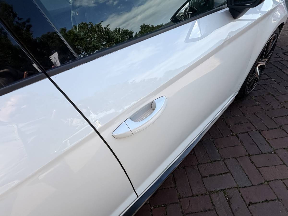 SEAT Leon SEAT Leon 2.0 TSI CUPRA Ultimate Edition 290PK KANON SCHUIFDAK,20INCH,CAMERA,NAVI,CRUISE,VIRTUAL