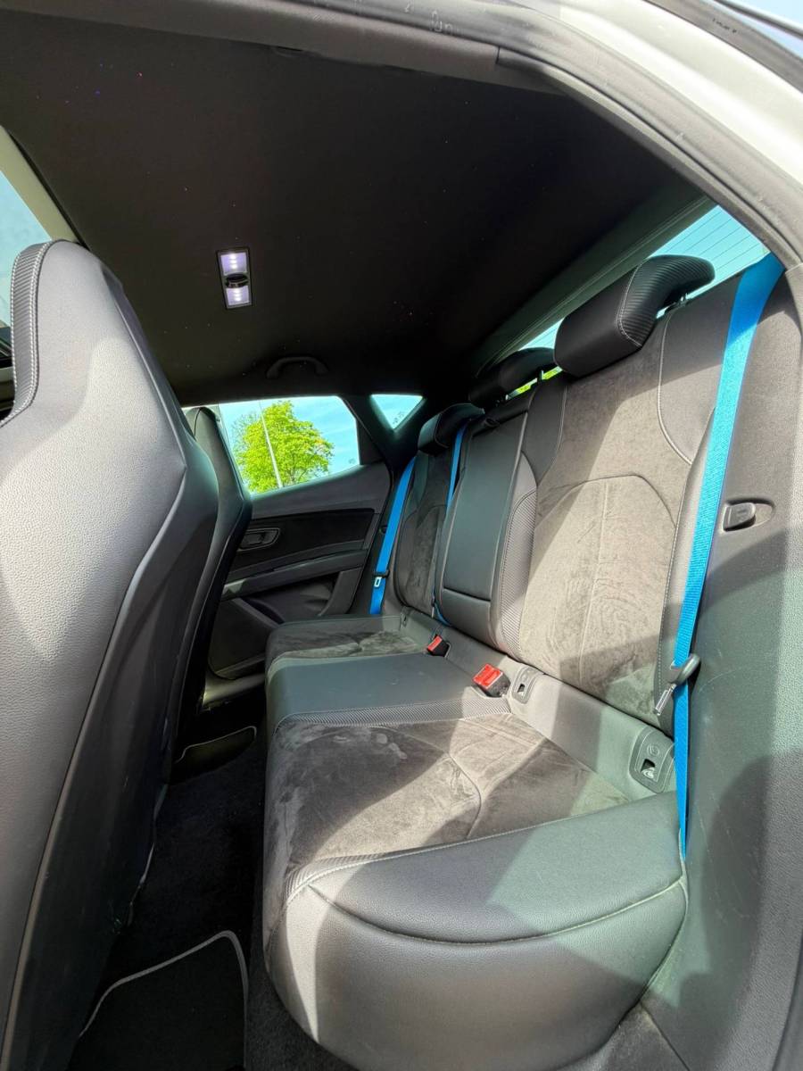 SEAT Leon SEAT Leon 2.0 TSI CUPRA Ultimate Edition 290PK KANON SCHUIFDAK,20INCH,CAMERA,NAVI,CRUISE,VIRTUAL