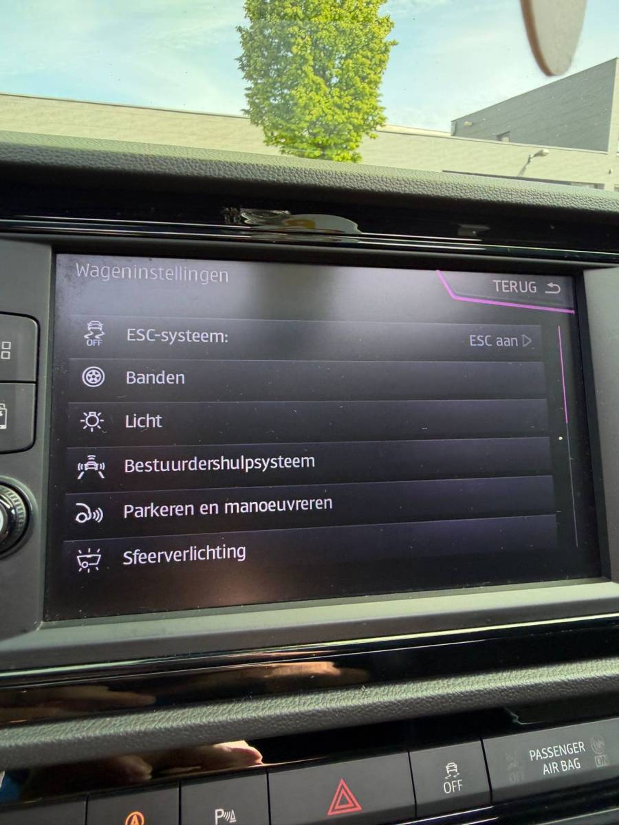 SEAT Leon SEAT Leon 2.0 TSI CUPRA Ultimate Edition 290PK KANON SCHUIFDAK,20INCH,CAMERA,NAVI,CRUISE,VIRTUAL