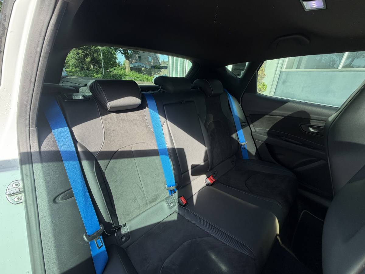 SEAT Leon SEAT Leon 2.0 TSI CUPRA Ultimate Edition 290PK KANON SCHUIFDAK,20INCH,CAMERA,NAVI,CRUISE,VIRTUAL