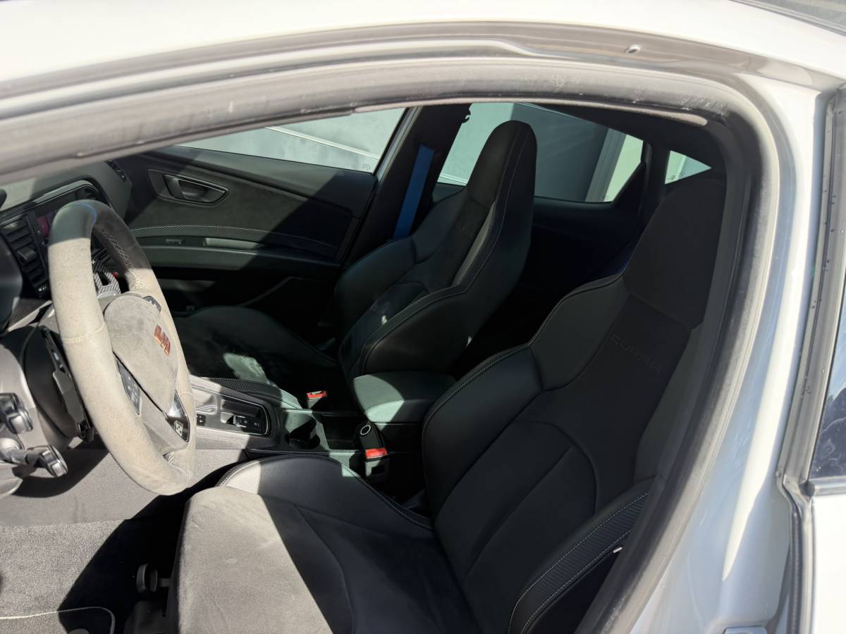 SEAT Leon SEAT Leon 2.0 TSI CUPRA Ultimate Edition 290PK KANON SCHUIFDAK,20INCH,CAMERA,NAVI,CRUISE,VIRTUAL