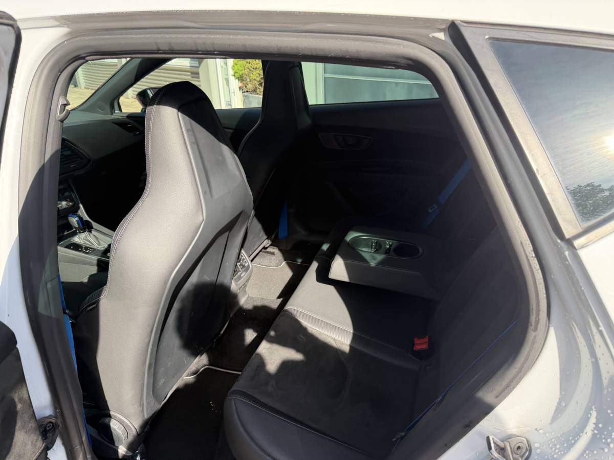 SEAT Leon SEAT Leon 2.0 TSI CUPRA Ultimate Edition 290PK KANON SCHUIFDAK,20INCH,CAMERA,NAVI,CRUISE,VIRTUAL