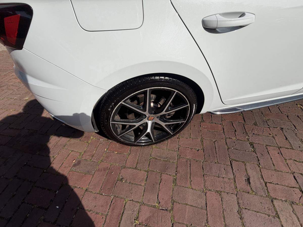 SEAT Leon SEAT Leon 2.0 TSI CUPRA Ultimate Edition 290PK KANON SCHUIFDAK,20INCH,CAMERA,NAVI,CRUISE,VIRTUAL