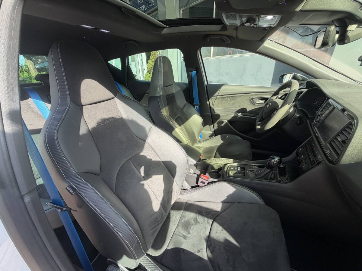 SEAT Leon SEAT Leon 2.0 TSI CUPRA Ultimate Edition 290PK KANON SCHUIFDAK,20INCH,CAMERA,NAVI,CRUISE,VIRTUAL