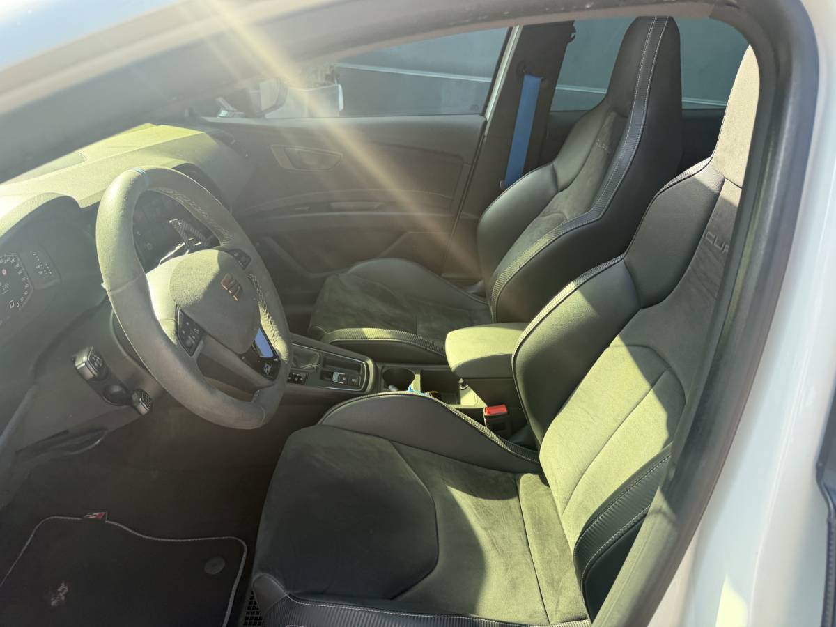 SEAT Leon SEAT Leon 2.0 TSI CUPRA Ultimate Edition 290PK KANON SCHUIFDAK,20INCH,CAMERA,NAVI,CRUISE,VIRTUAL