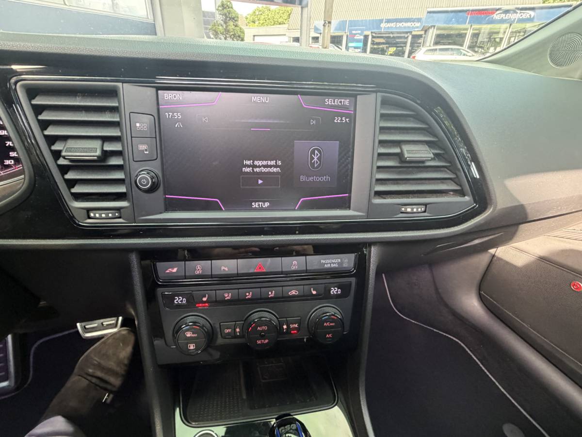 SEAT Leon SEAT Leon 2.0 TSI CUPRA Ultimate Edition 290PK KANON SCHUIFDAK,20INCH,CAMERA,NAVI,CRUISE,VIRTUAL