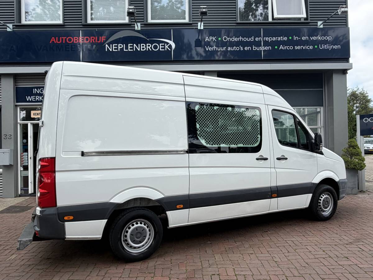 Volkswagen Crafter Volkswagen Crafter 35 2.0 TDI L2H2 Bj 2016 Km 173.069 Nap 140pk 2e eigenaar