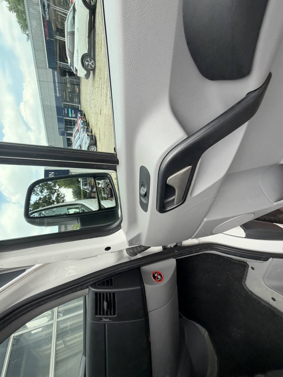 Volkswagen Crafter Volkswagen Crafter 35 2.0 TDI L2H2 Bj 2016 Km 173.069 Nap 140pk 2e eigenaar