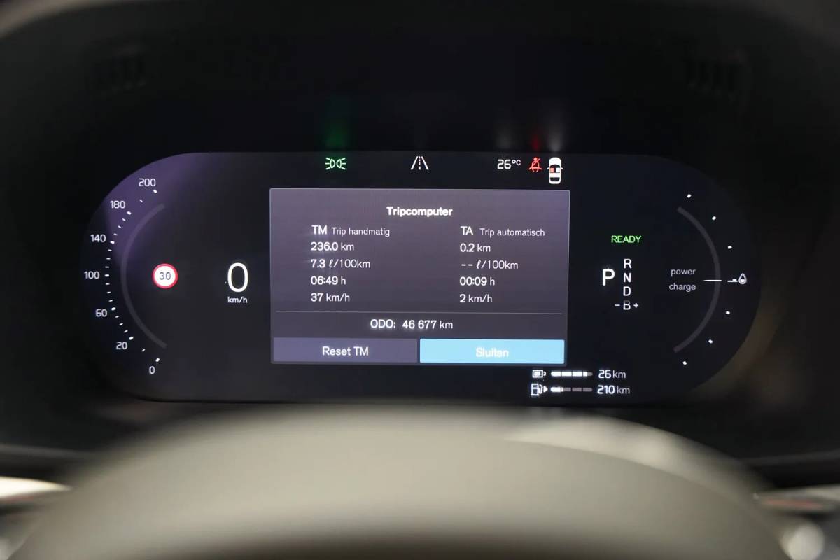 Volvo XC60 Volvo XC60 T6 Recharge R-Design Aut. [ Panoramadak H/K Memory Leder ]