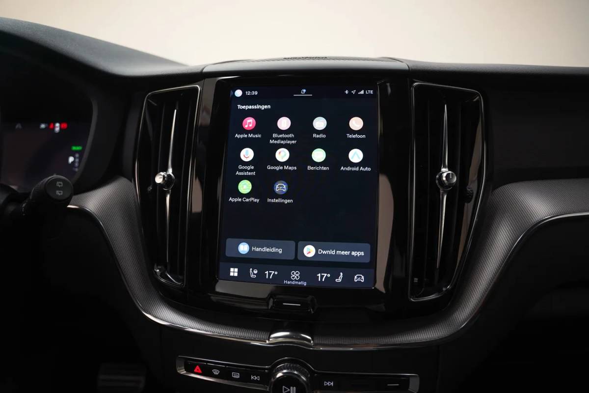 Volvo XC60 Volvo XC60 T6 Recharge R-Design Aut. [ Panoramadak H/K Memory Leder ]