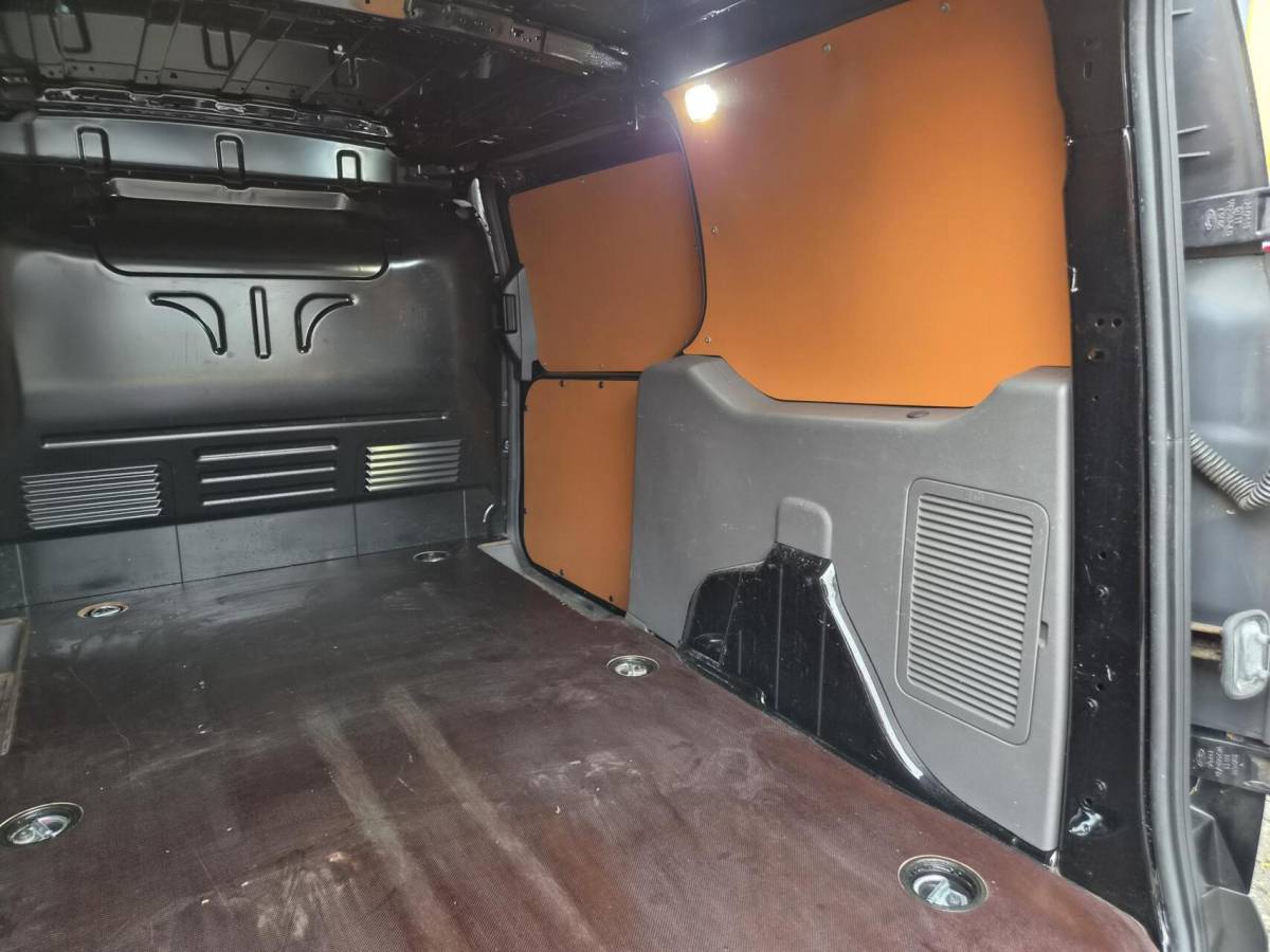 Ford Transit Connect Ford Transit Connect 1.5 EcoBlue L2 Airco Navi Cam 120pk eu6