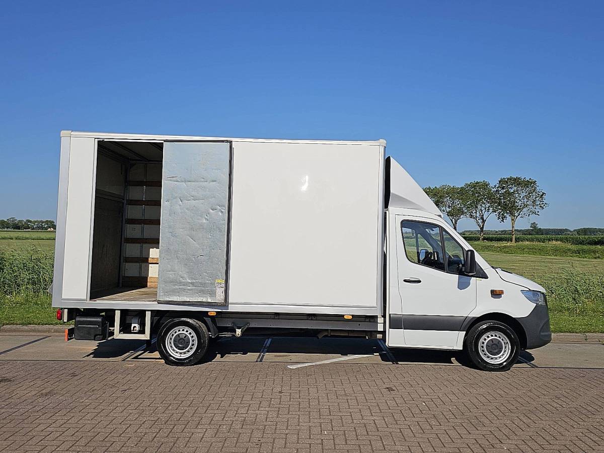 Mercedes-Benz Sprinter MERCEDES-BENZ SPRINTER 314 bakwagen laadklep!