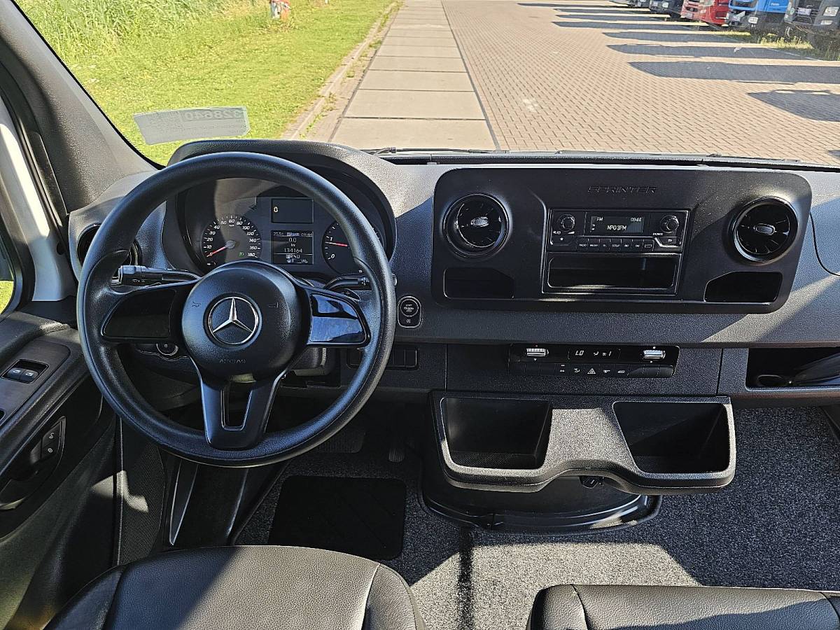 Mercedes-Benz Sprinter MERCEDES-BENZ SPRINTER 314 bakwagen laadklep!