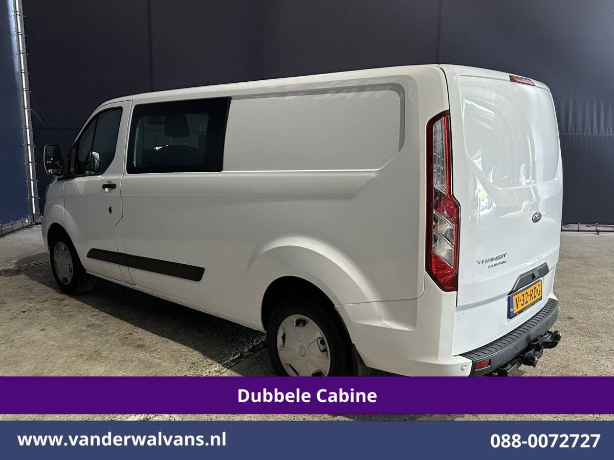 Ford Transit Custom Ford Transit Custom 2.0 TDCI 131pk Automaat L2H1 Dubbele Cabine Euro6 Airco | Xenon | 6-Zits | Camera | Apple Carplay | Adaptieve Cruisecontrol LED, Android Auto, Trekhaak, Stoelverwarming, Verwarmde voorruit, Parkeersensoren, Achterklep