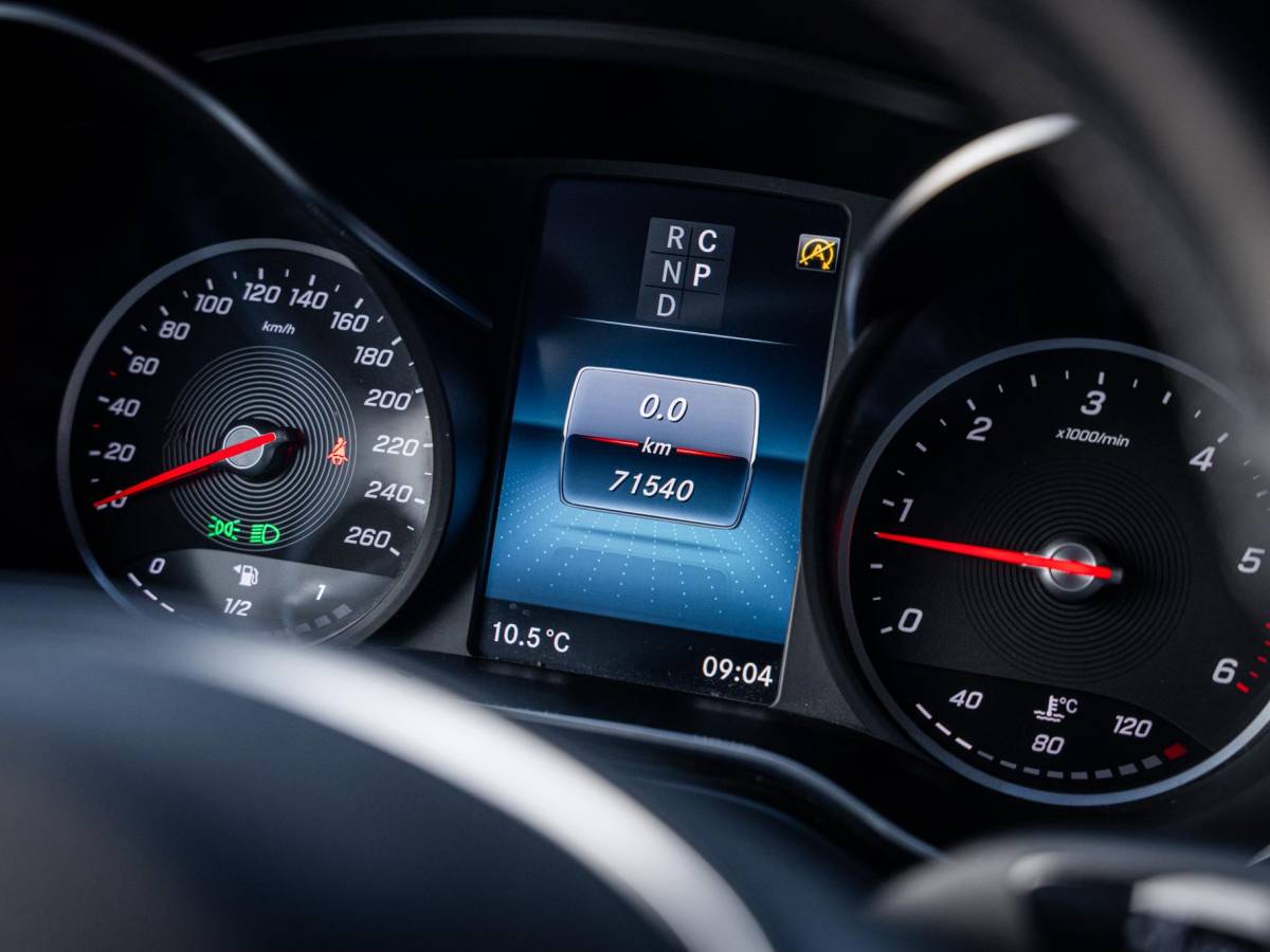 Mercedes-Benz V-Klasse Mercedes-Benz V-klasse 300d Lang DC Avantgarde Edition – AMG l Burmester l 360cam l Carplay