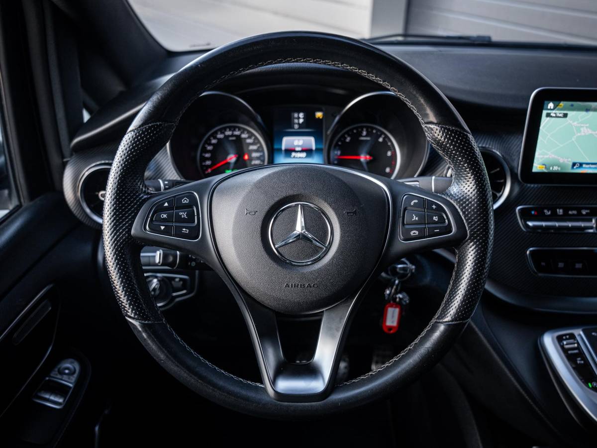 Mercedes-Benz V-Klasse Mercedes-Benz V-klasse 300d Lang DC Avantgarde Edition – AMG l Burmester l 360cam l Carplay