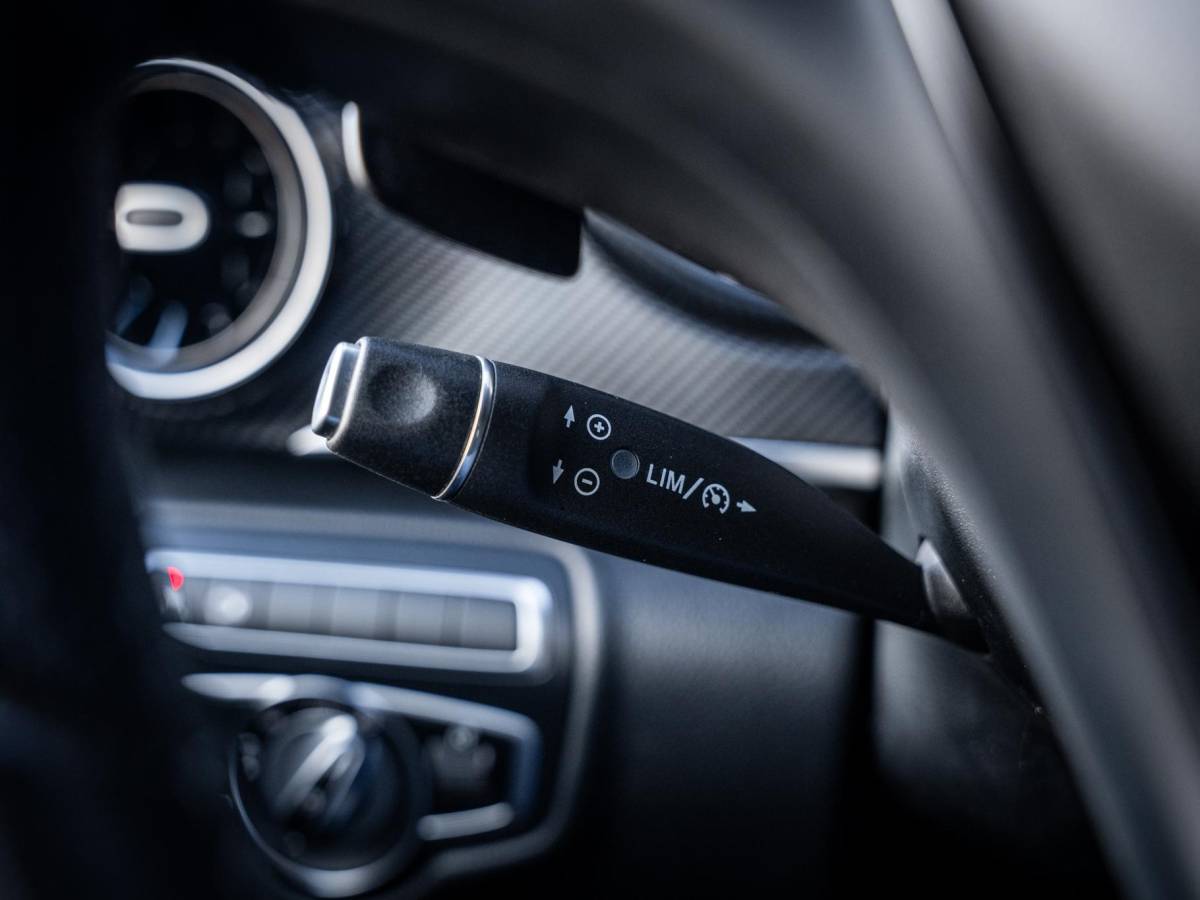 Mercedes-Benz V-Klasse Mercedes-Benz V-klasse 300d Lang DC Avantgarde Edition – AMG l Burmester l 360cam l Carplay