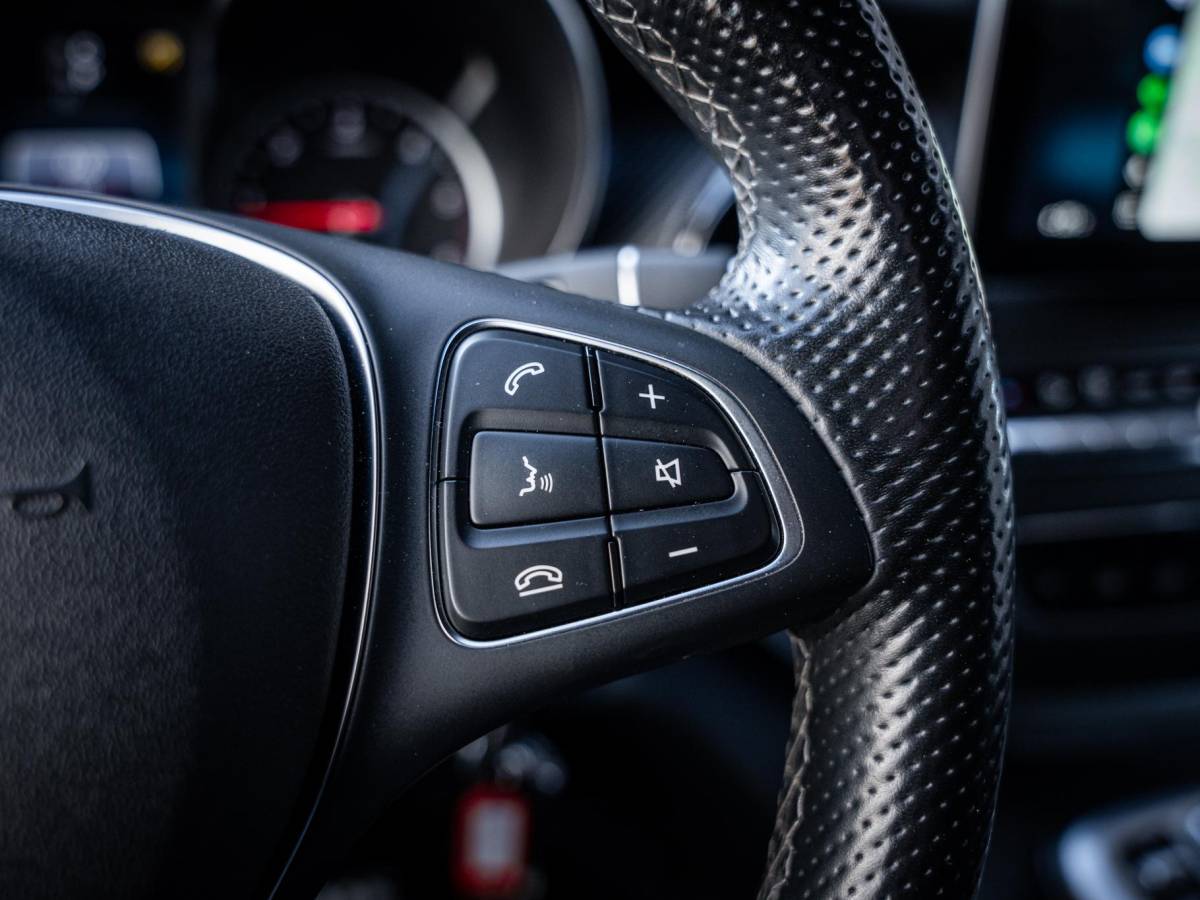Mercedes-Benz V-Klasse Mercedes-Benz V-klasse 300d Lang DC Avantgarde Edition – AMG l Burmester l 360cam l Carplay