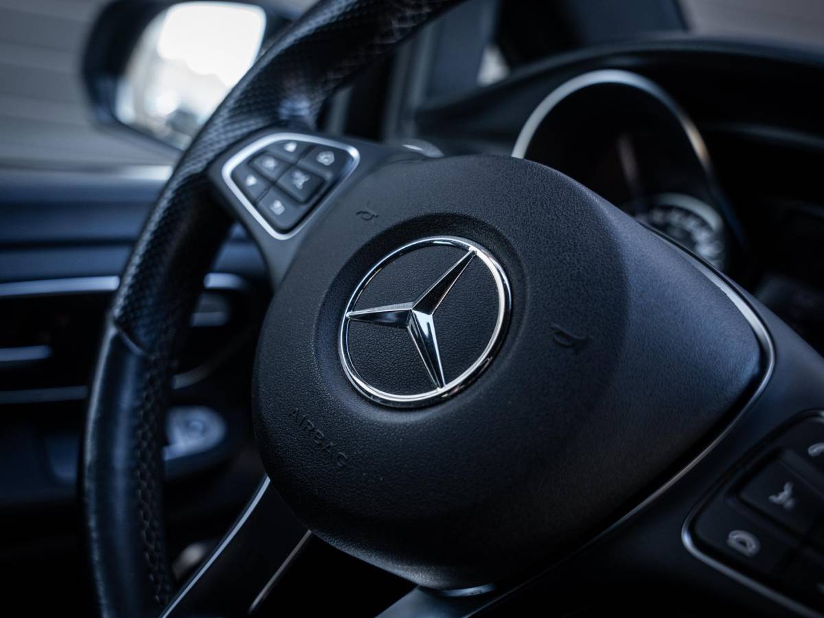 Mercedes-Benz V-Klasse Mercedes-Benz V-klasse 300d Lang DC Avantgarde Edition – AMG l Burmester l 360cam l Carplay
