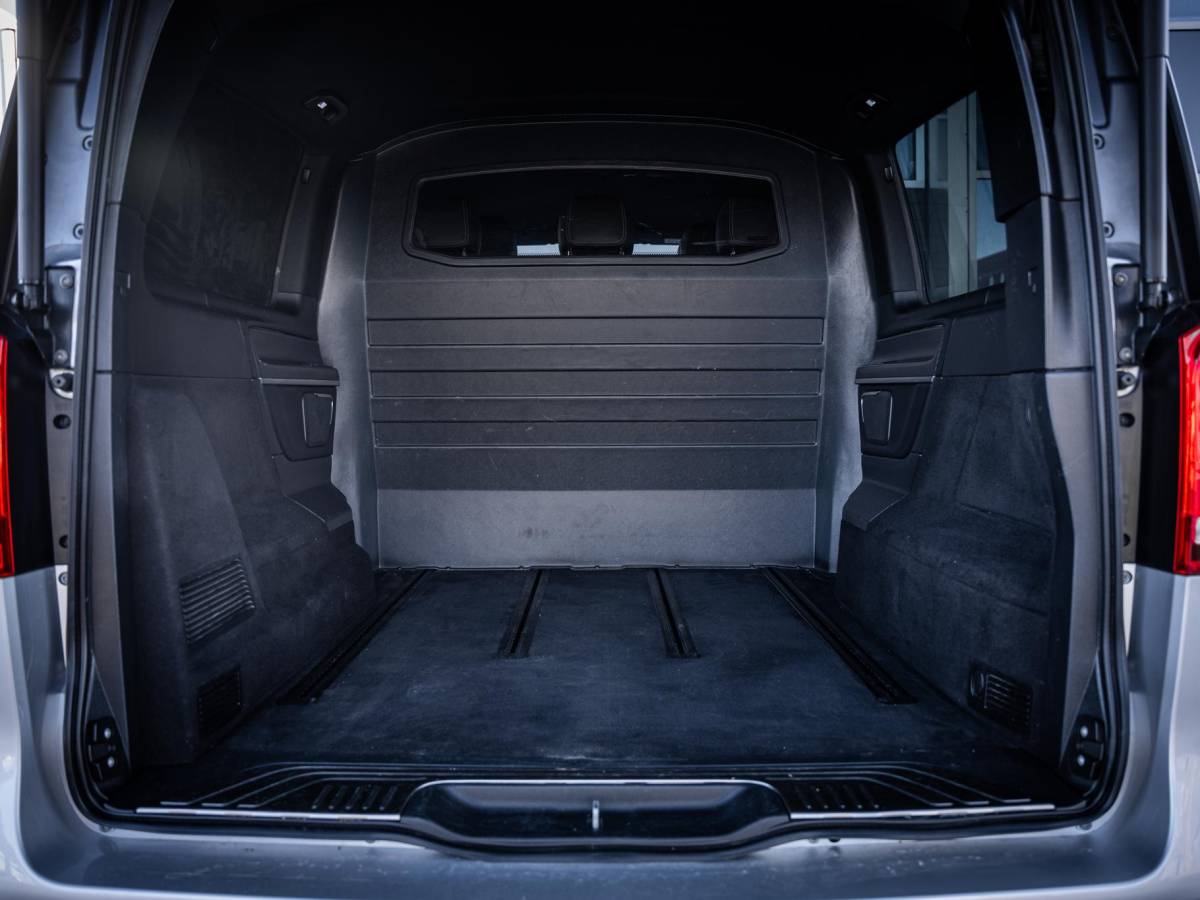 Mercedes-Benz V-Klasse Mercedes-Benz V-klasse 300d Lang DC Avantgarde Edition – AMG l Burmester l 360cam l Carplay