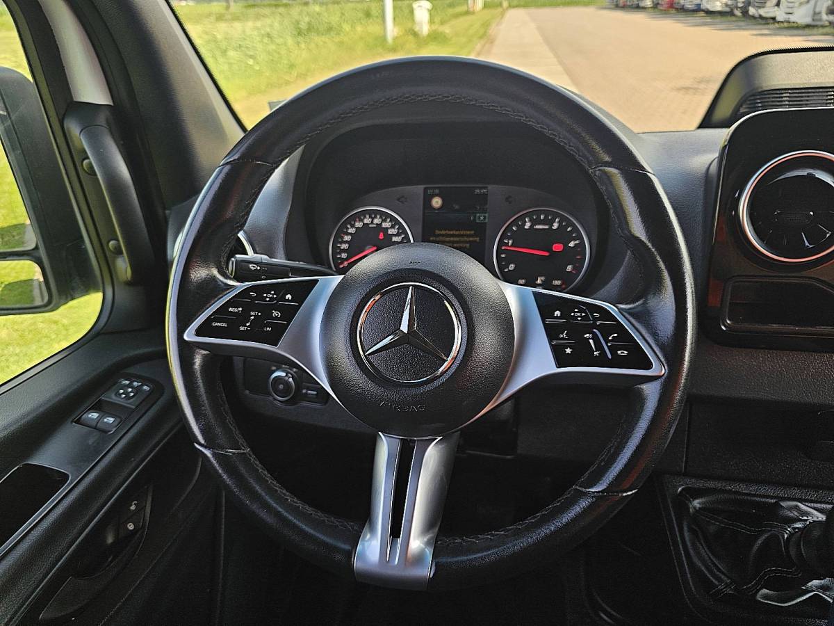 Mercedes-Benz Sprinter MERCEDES-BENZ SPRINTER 315 l2h2 led rwd mbux!