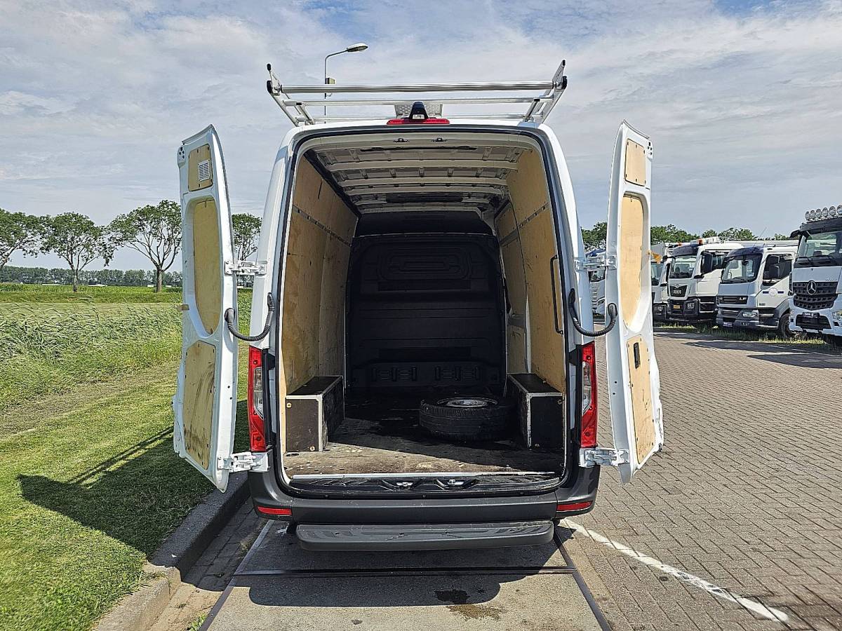Mercedes-Benz Sprinter MERCEDES-BENZ SPRINTER 315 l2h2 led rwd mbux!