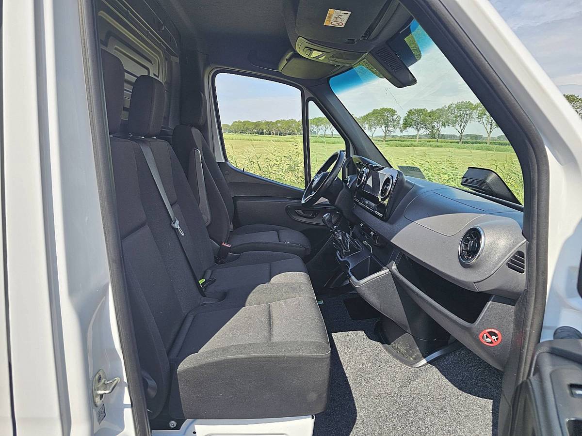 Mercedes-Benz Sprinter MERCEDES-BENZ SPRINTER 315 l2h2 led rwd mbux!