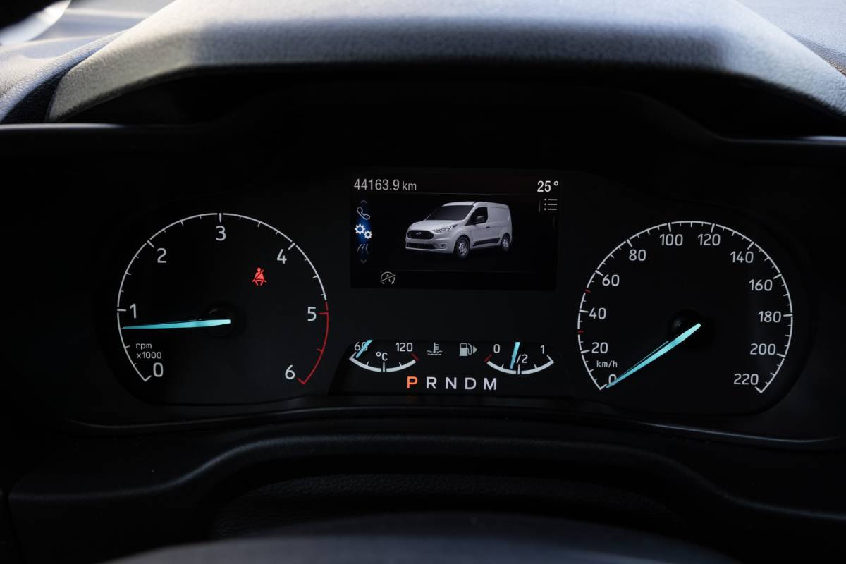 Ford Transit Connect Ford Transit Connect 1.5 | 3-ZITS | CAMERA | TREKHAAK | CLIMA | NL-AUTO