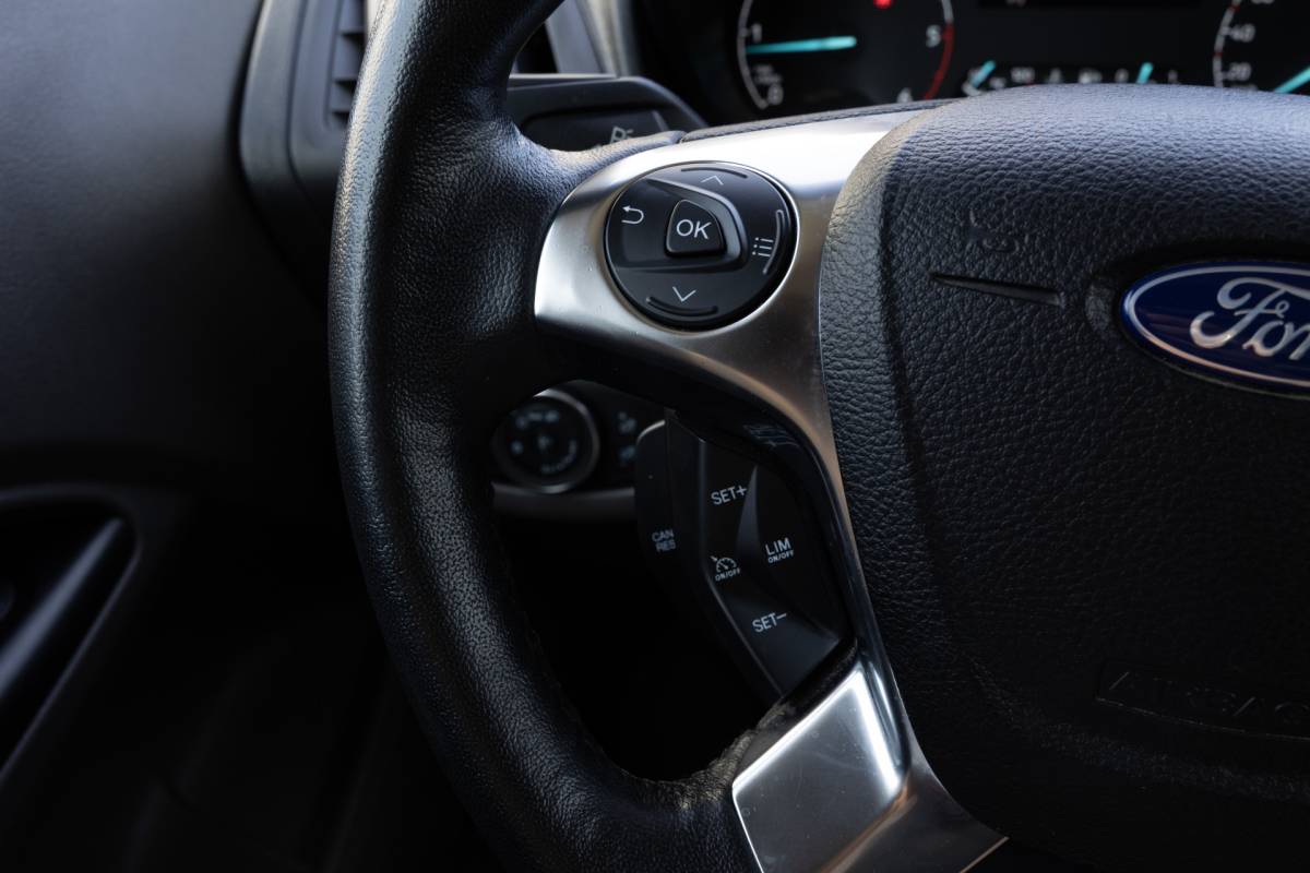 Ford Transit Connect Ford Transit Connect 1.5 | 3-ZITS | CAMERA | TREKHAAK | CLIMA | NL-AUTO
